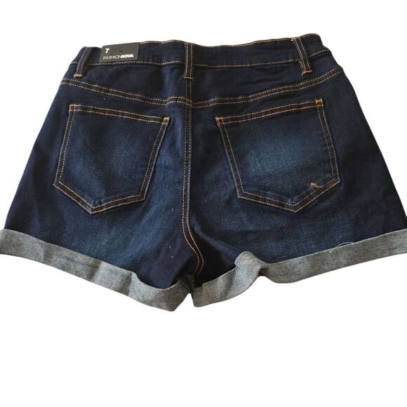 Nwt Fashion Nova Try to Keep Up Denim Shorts Size 7 - Picture 2 of 2